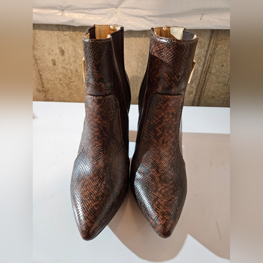 Brown Textured Women's Ankle Boots